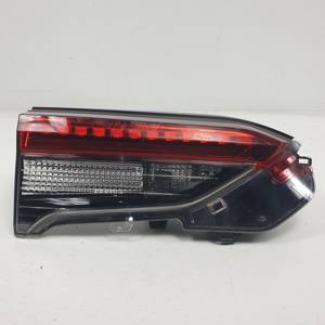 PILOTO TRASERO IZQUIERDO INTERIOR 8159042121 TOYOTA RAV4 Autodesguaces Alicante