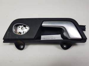 MANETA INTERIOR TRASERA IZQUIERDA 8E0839019 AUDI A4 AVANT (8E) Autodesguaces Alicante