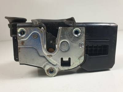 CERRADURA PUERTA TRASERA DERECHA CHEVROLET CAPTIVA Autodesguaces Alicante