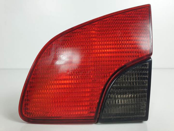 PILOTO TRASERO DERECHO INTERIOR PEUGEOT 406 BERLINA (S1/S2) Autodesguaces Alicante