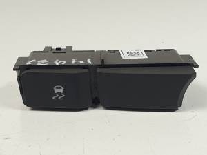 INTERRUPTOR 13288072 OPEL MERIVA B Autodesguaces Alicante