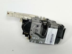 CERRADURA PUERTA DELANTERA DERECHA A9067201835 MERCEDES SPRINTER II JAMES COOK (906) Autodesguaces Alicante