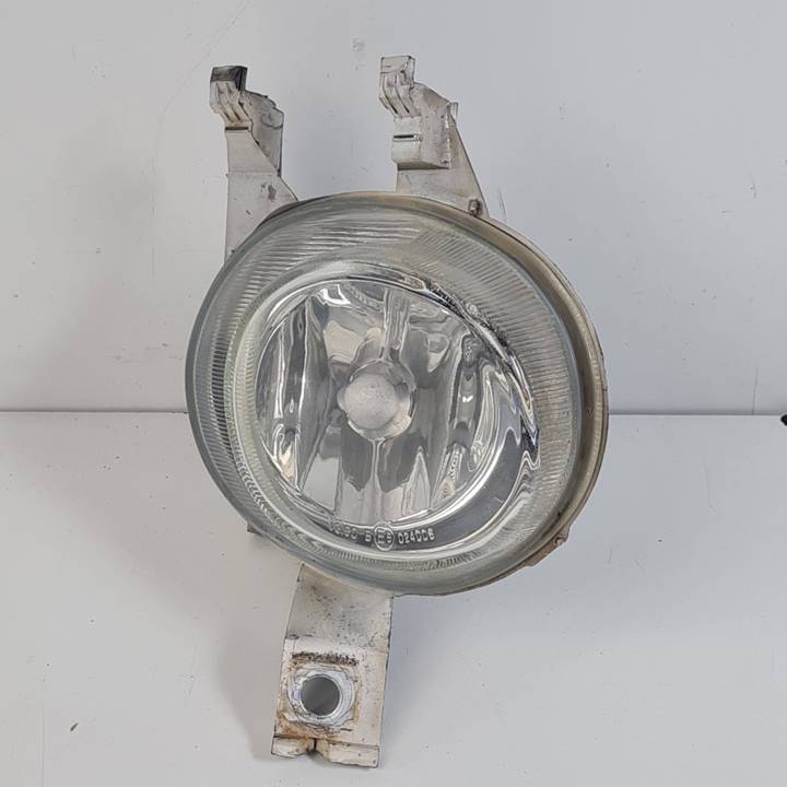 FARO ANTINIEBLA DERECHO 67742325 PEUGEOT 206 BERLINA Autodesguaces Alicante