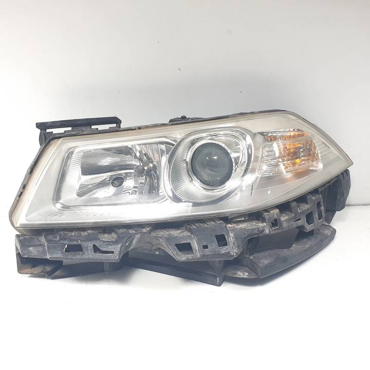 FARO IZQUIERDO 8200412752 RENAULT MEGANE II CLASSIC BERLINA Autodesguaces Alicante