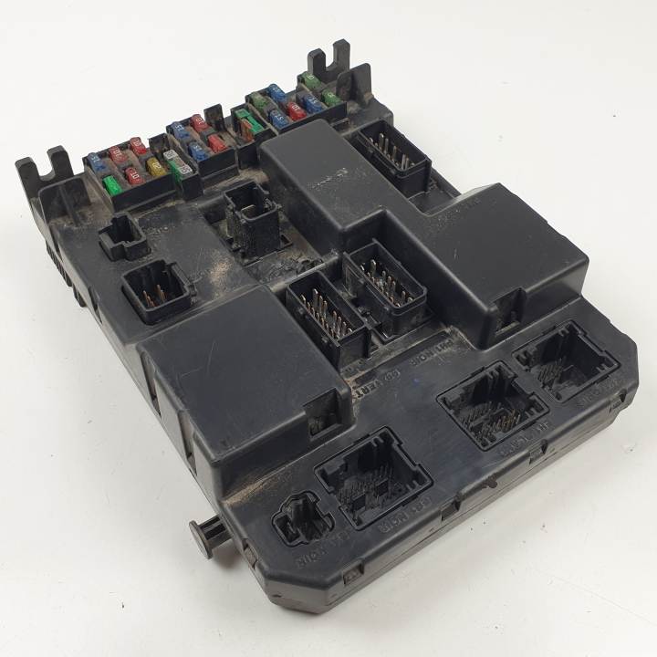 CAJA RELES / FUSIBLES 9651196880 PEUGEOT 307 BREAK / SW (S1) Autodesguaces Alicante