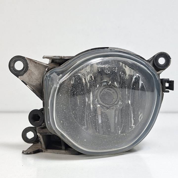 FARO ANTINIEBLA IZQUIERDO 8D0941699B AUDI A4 BERLINA (B5) (8D2) Autodesguaces Alicante