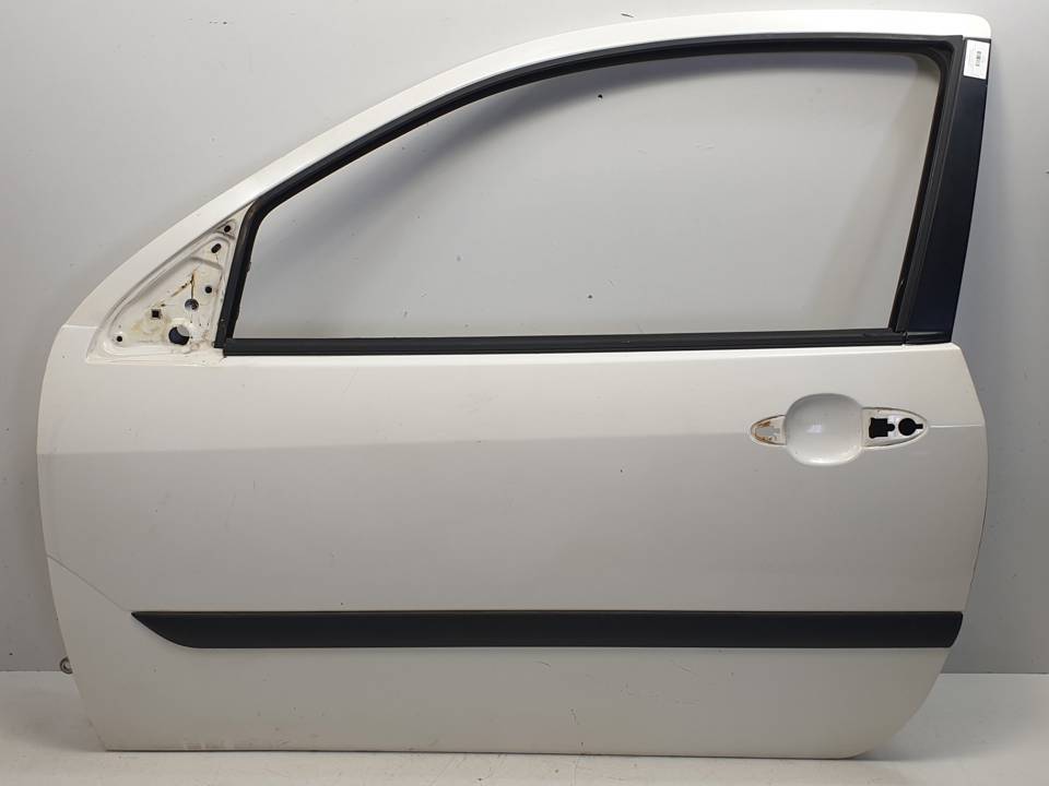 PUERTA DELANTERA IZQUIERDA FORD FOCUS BERLINA (CAK) Autodesguaces Alicante