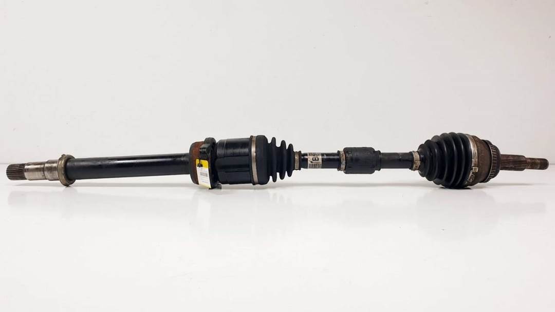 TRANSMISION DELANTERA DERECHA - 4341005300 - TOYOTA - COROLLA VERSO (R1)