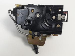 CERRADURA PUERTA TRASERA IZQUIERDA AUDI A6 BERLINA (4B2) Autodesguaces Alicante
