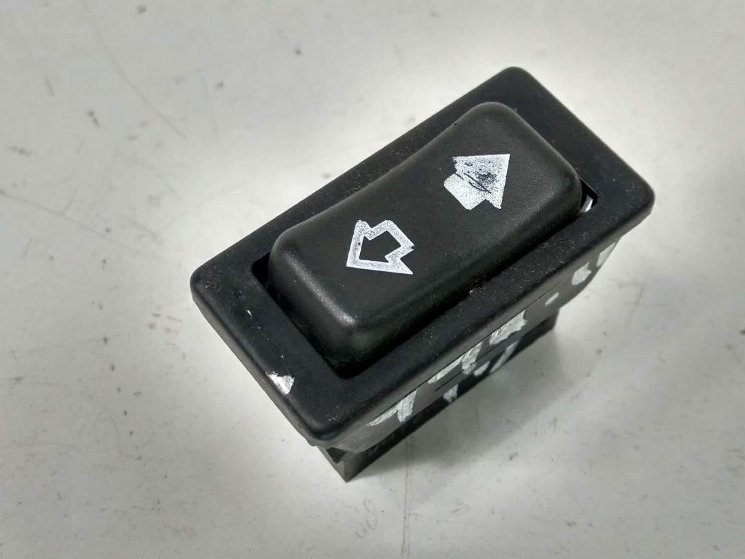 MANDO ELEVALUNAS TRASERO DERECHO - LAND ROVER - DISCOVERY (SALLJG/LJ)