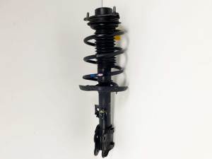 AMORTIGUADOR DELANTERO IZQUIERDO 546513Z330 HYUNDAI I40 Autodesguaces Alicante