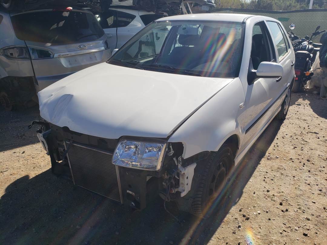 VOLKSWAGEN POLO BERLINA (6N2) (1999 - 2002)