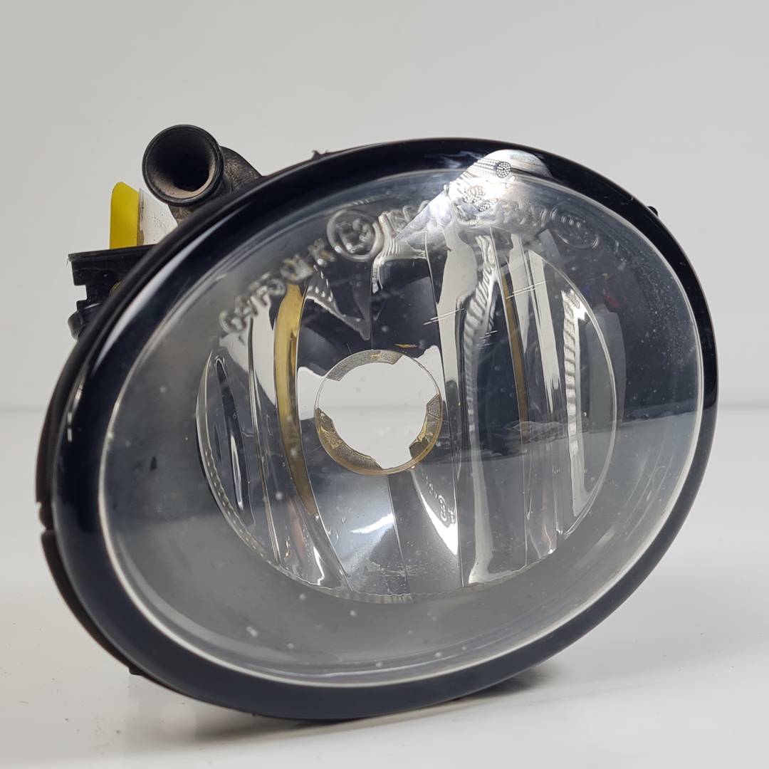 Feu antibrouillard gauche - A9109062500 - MERCEDES - SPRINTER III (W910)