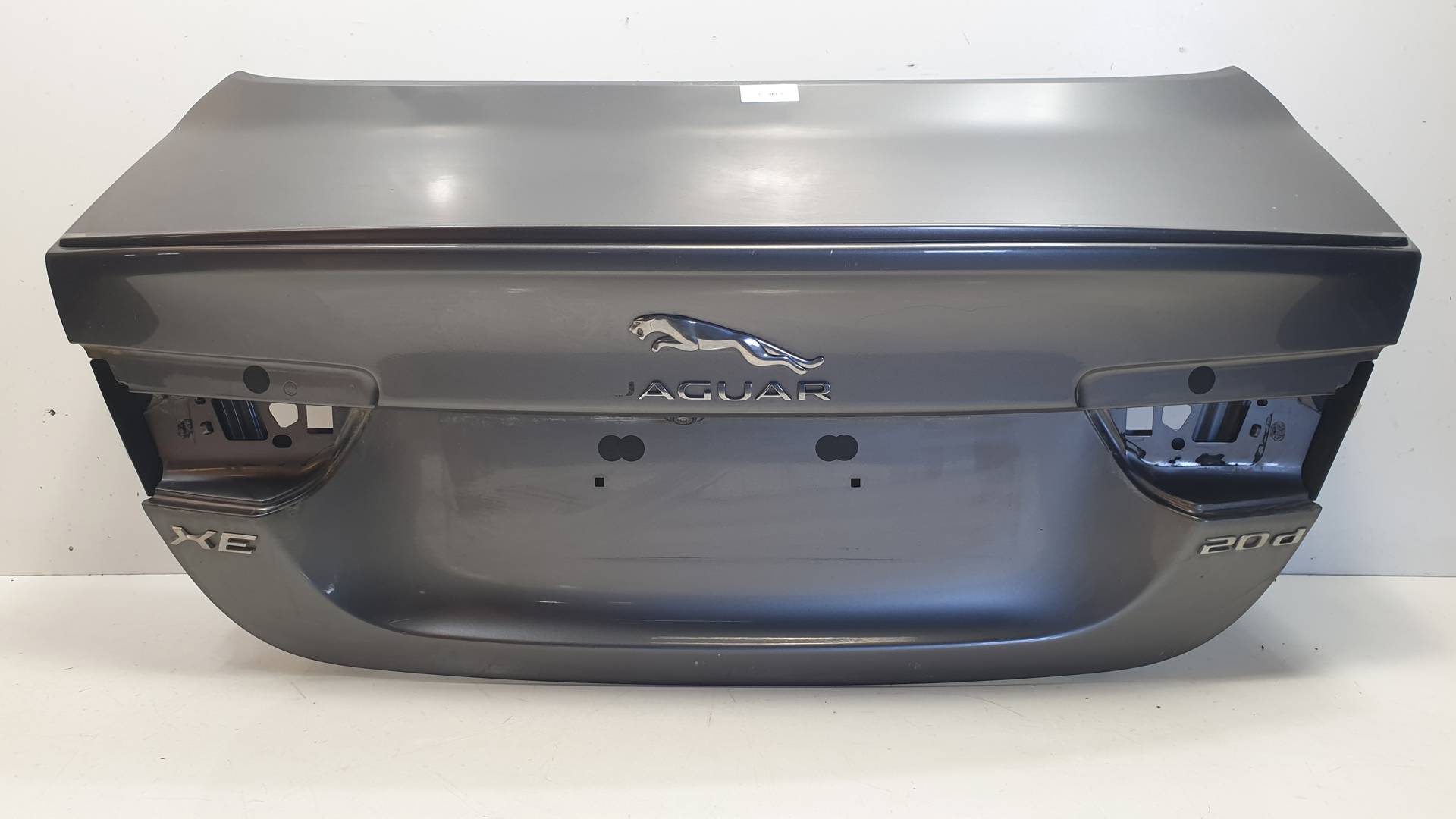 TAPA MALETERO - JAGUAR - XE