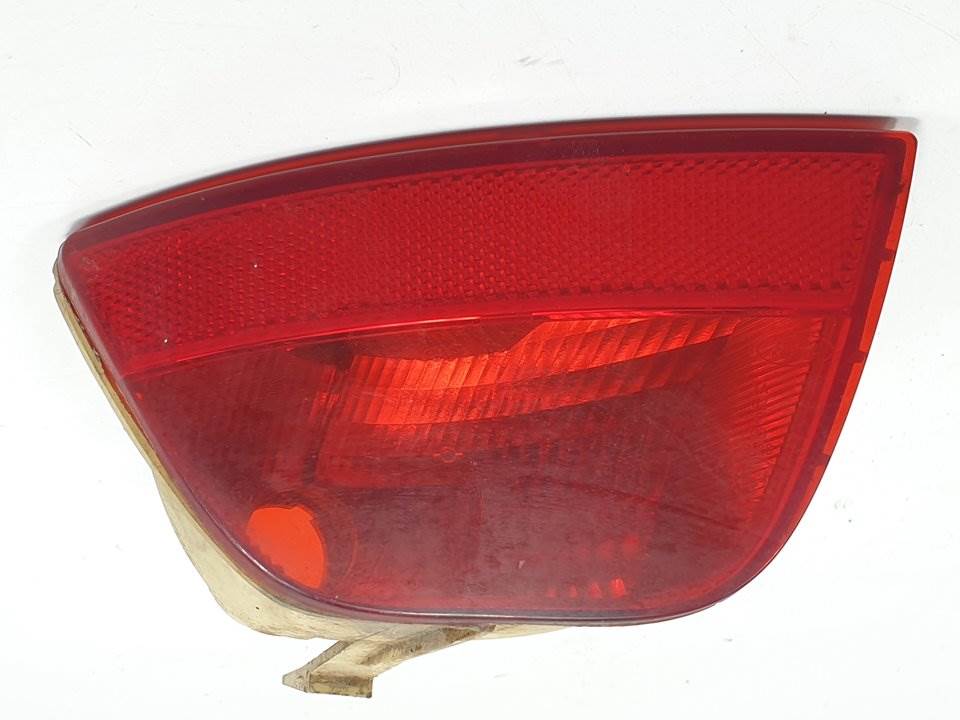 PILOTO TRASERO IZQUIERDO PARAGOLPES - 1M5115K273A - FORD - FOCUS BERLINA (CAK)
