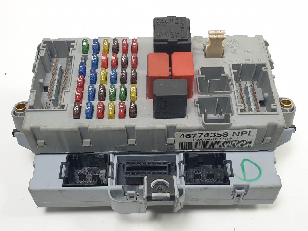 CAJA RELES / FUSIBLES - 46774358 - FIAT - PUNTO BERLINA (188)
