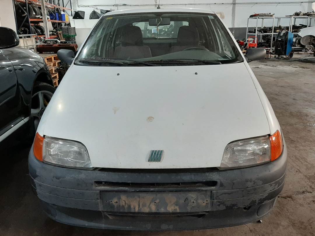 FIAT PUNTO BERLINA (176) (1993 - 1999)
