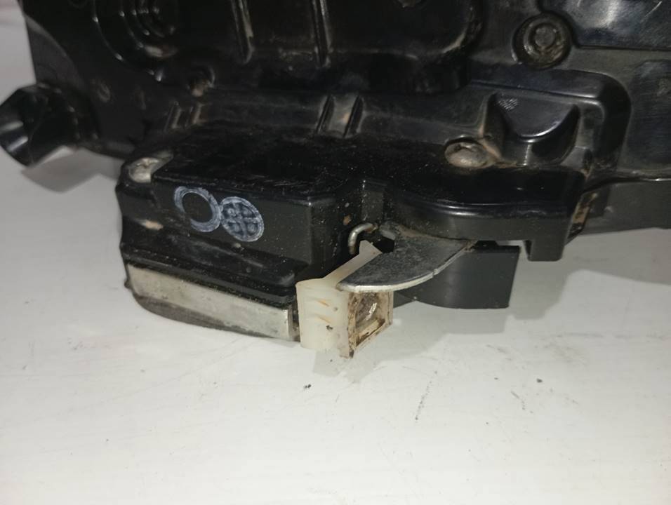 CERRADURA PUERTA DELANTERA DERECHA