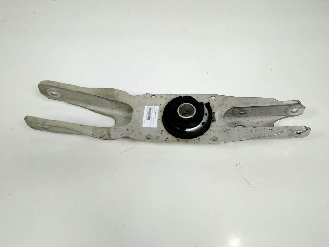 BRAZO SUSPENSION INFERIOR TRASERO DERECHO - A2463520202 - MERCEDES - CLASE GLA (W156)
