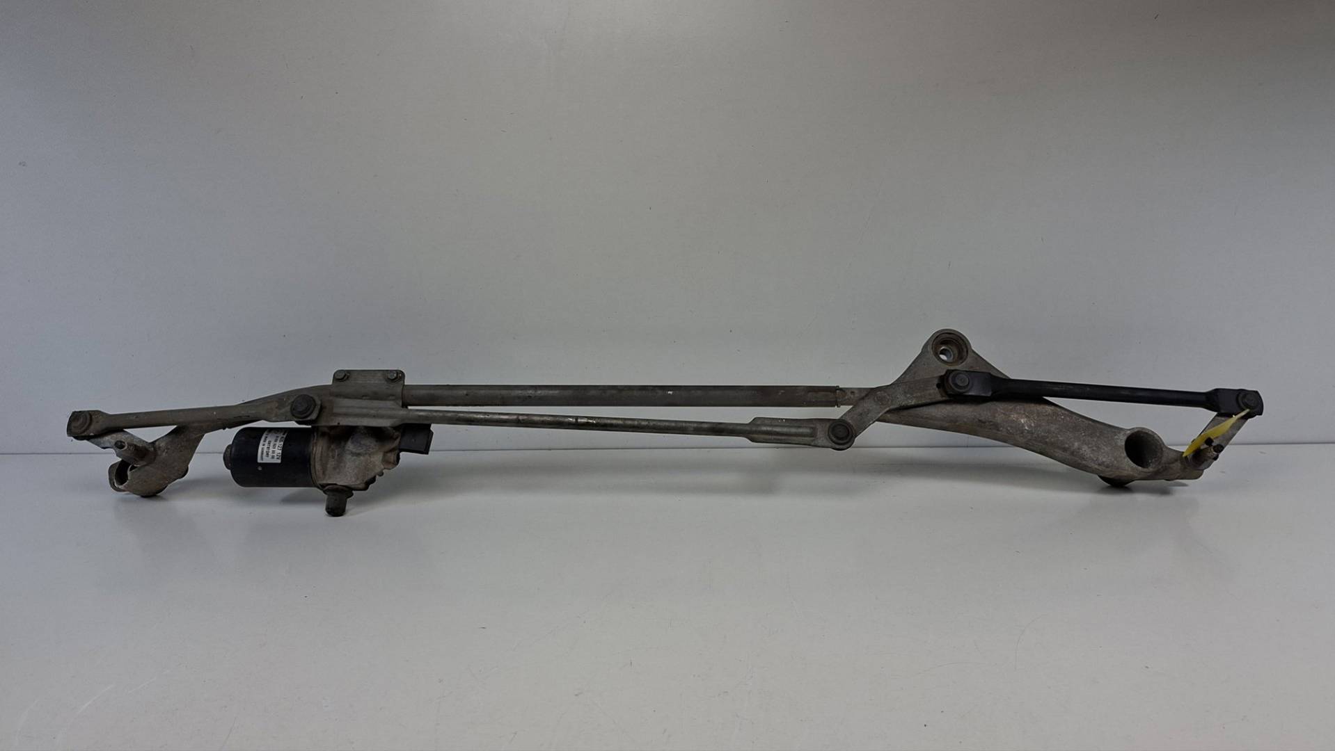 Moteur d’essuie-glace avant - A1698200300 - MERCEDES - CLASE B (W245)