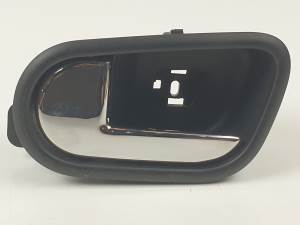 MANETA INTERIOR TRASERA IZQUIERDA E4B5A22601ADW FORD KA+ (2016 - 2019) Autodesguaces Alicante