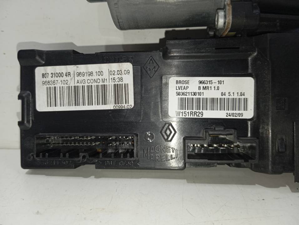 MOTOR ELEVALUNAS DELANTERO IZQUIERDO