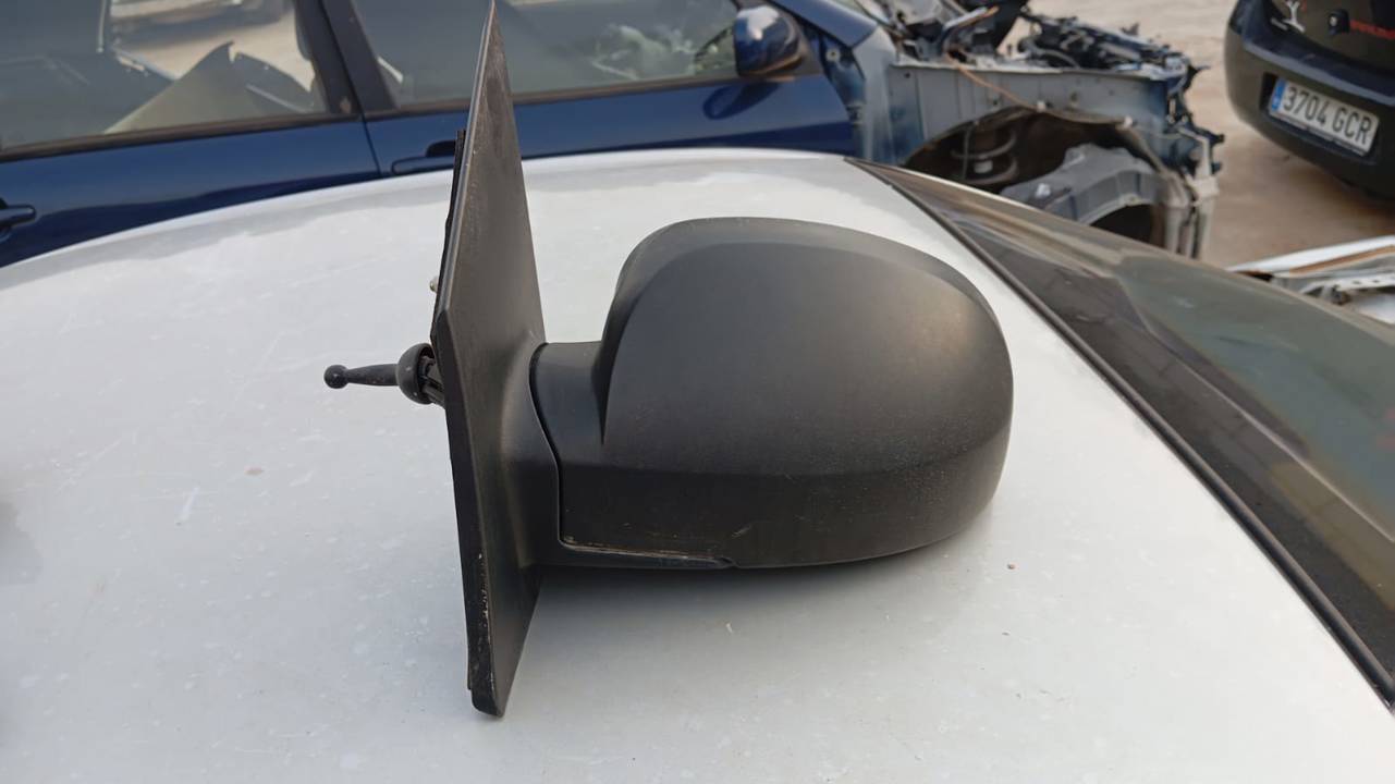 RETROVISOR IZQUIERDO