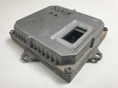 CENTRALITA FAROS XENON 1307329072 MERCEDES CLASE CLK (W209) CABRIO Autodesguaces Alicante