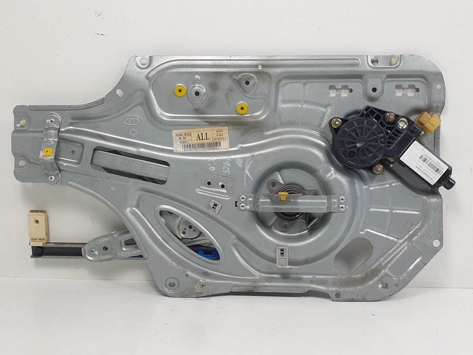 ELEVALUNAS TRASERO DERECHO - 834803F010 - KIA - OPIRUS