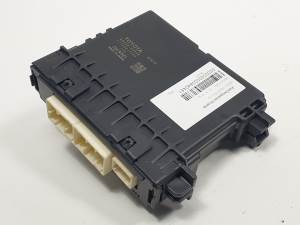 MODULO ELECTRONICO 8865053440 LEXUS IS Autodesguaces Alicante
