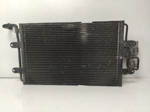 CONDENSADOR / RADIADOR AIRE ACONDICIONADO 1J0820411 SEAT TOLEDO (1M2) Autodesguaces Alicante
