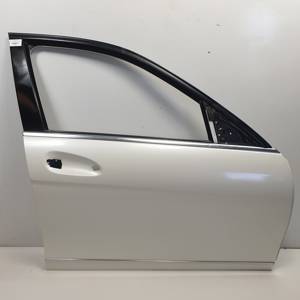 PUERTA DELANTERA DERECHA MERCEDES CLASE C (W204) BERLINA Autodesguaces Alicante