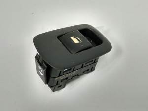MANDO ELEVALUNAS TRASERO DERECHO 96639378ZD CITROEN C4 GRAND PICASSO Autodesguaces Alicante