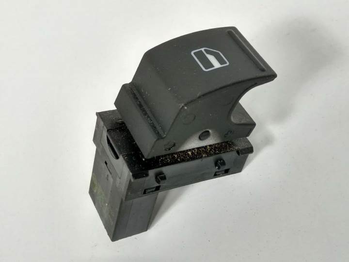 MANDO ELEVALUNAS DELANTERO DERECHO 7L6959855B VOLKSWAGEN TIGUAN (5N1) Autodesguaces Alicante