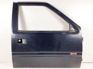 PUERTA DELANTERA DERECHA OPEL FRONTERA A Autodesguaces Alicante