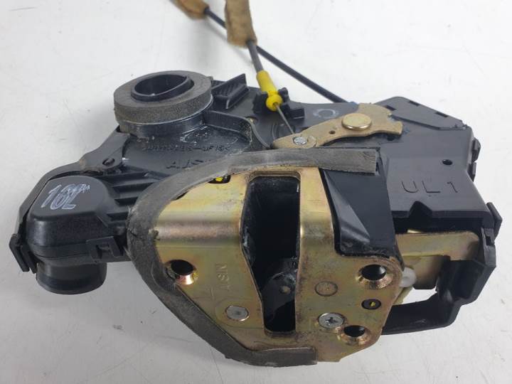 CERRADURA PUERTA DELANTERA IZQUIERDA TOYOTA COROLLA VERSO (R1) Autodesguaces Alicante
