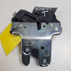 CERRADURA MALETERO / PORTON 4F5827505D AUDI A4 BER. (B8) Autodesguaces Alicante