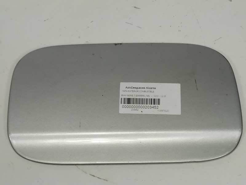 TAPA EXTERIOR COMBUSTIBLE - BMW - SERIE 7 (E65/E66)