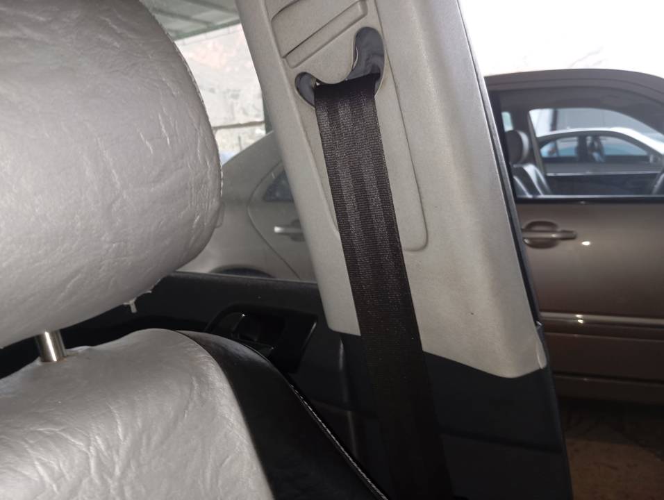 CINTURON SEGURIDAD DELANTERO IZQUIERDO