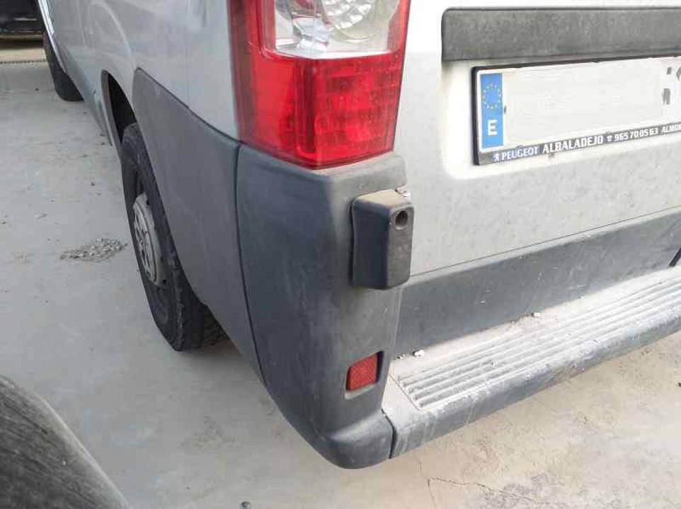 PUNTERA PARAGOLPES TRASERA IZQUIERDA