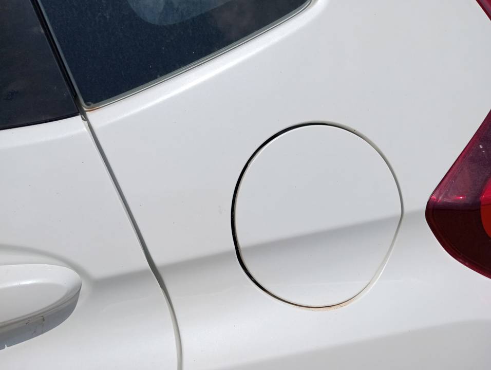 TAPA EXTERIOR COMBUSTIBLE