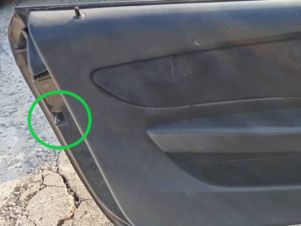 CERRADURA PUERTA DELANTERA IZQUIERDA