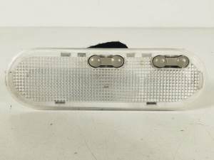 LUZ INTERIOR 8200439423 RENAULT MASTER KASTEN Autodesguaces Alicante
