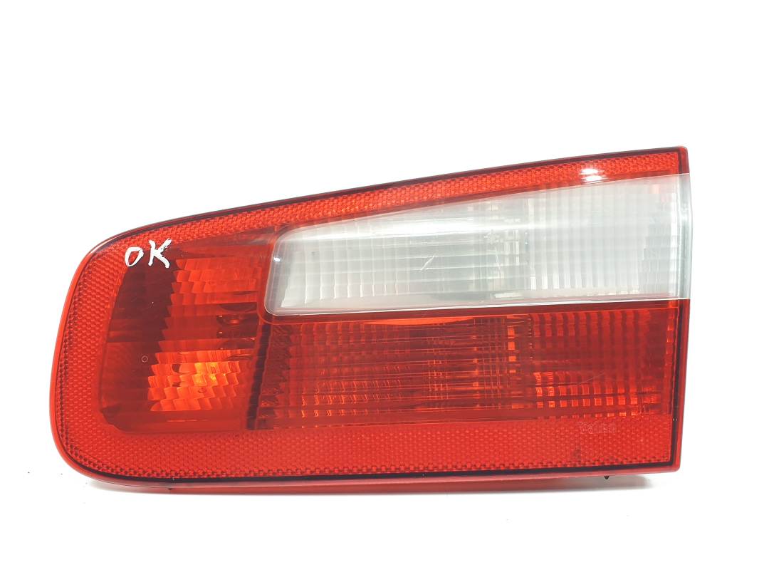 PILOTO TRASERO DERECHO INTERIOR - 8200002476 - RENAULT - LAGUNA II (BG0)