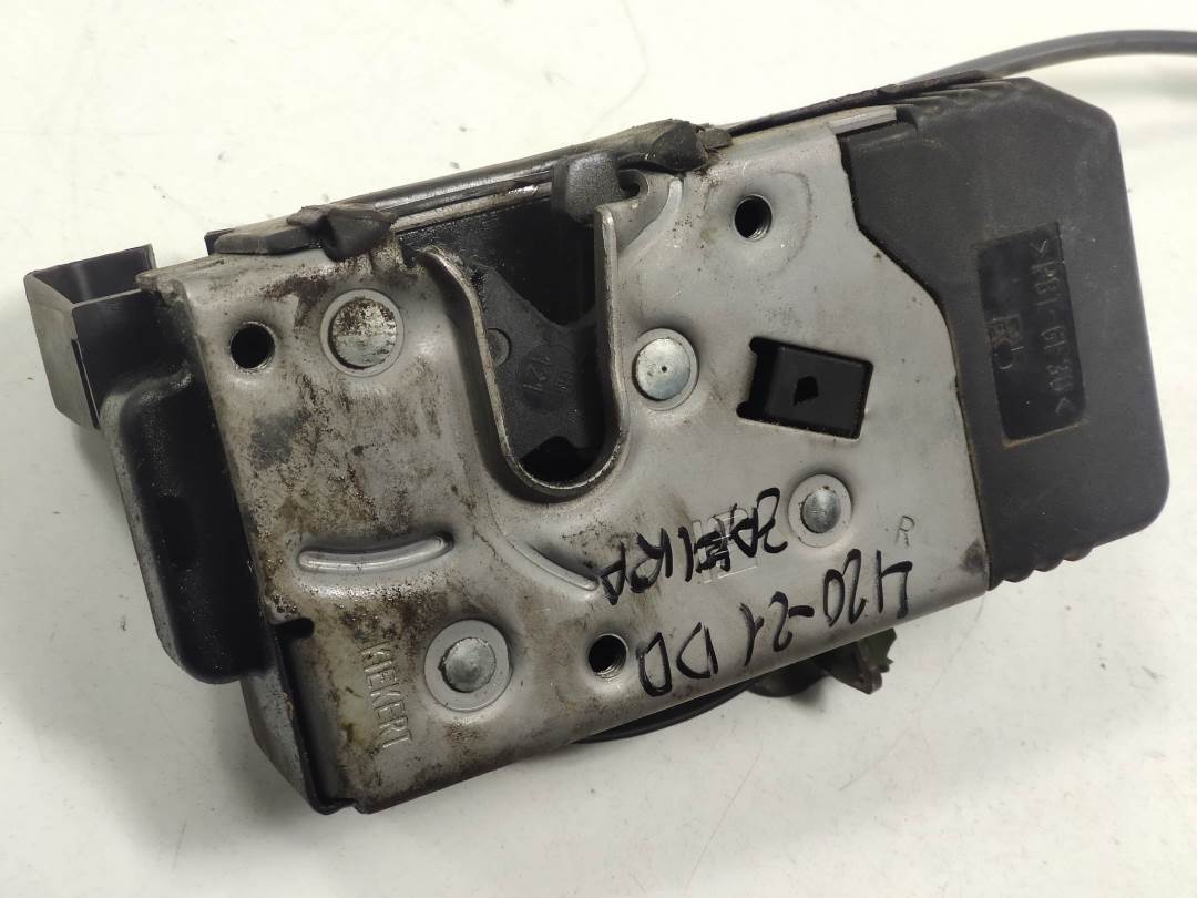 CERRADURA PUERTA DELANTERA DERECHA - OPEL - ZAFIRA A