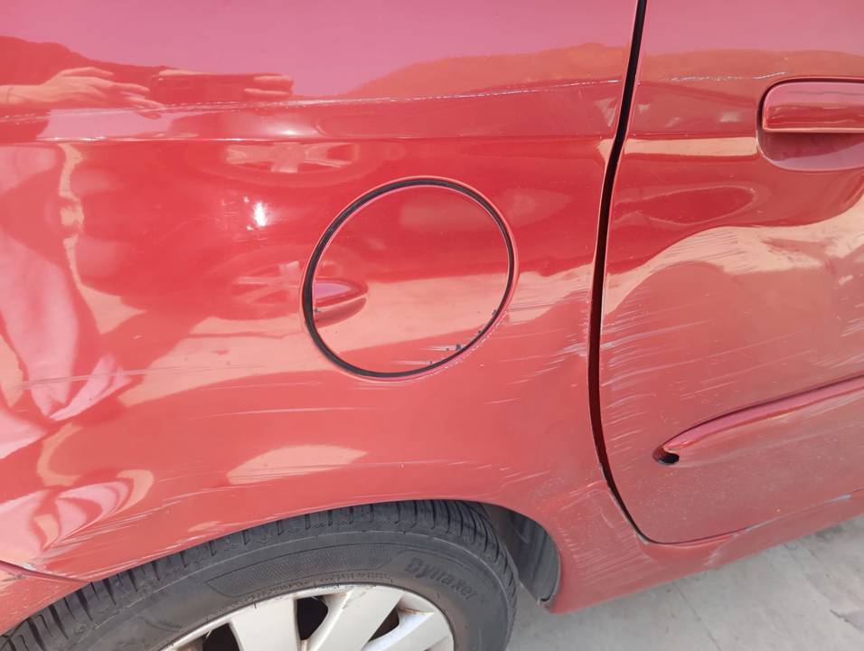 TAPA EXTERIOR COMBUSTIBLE