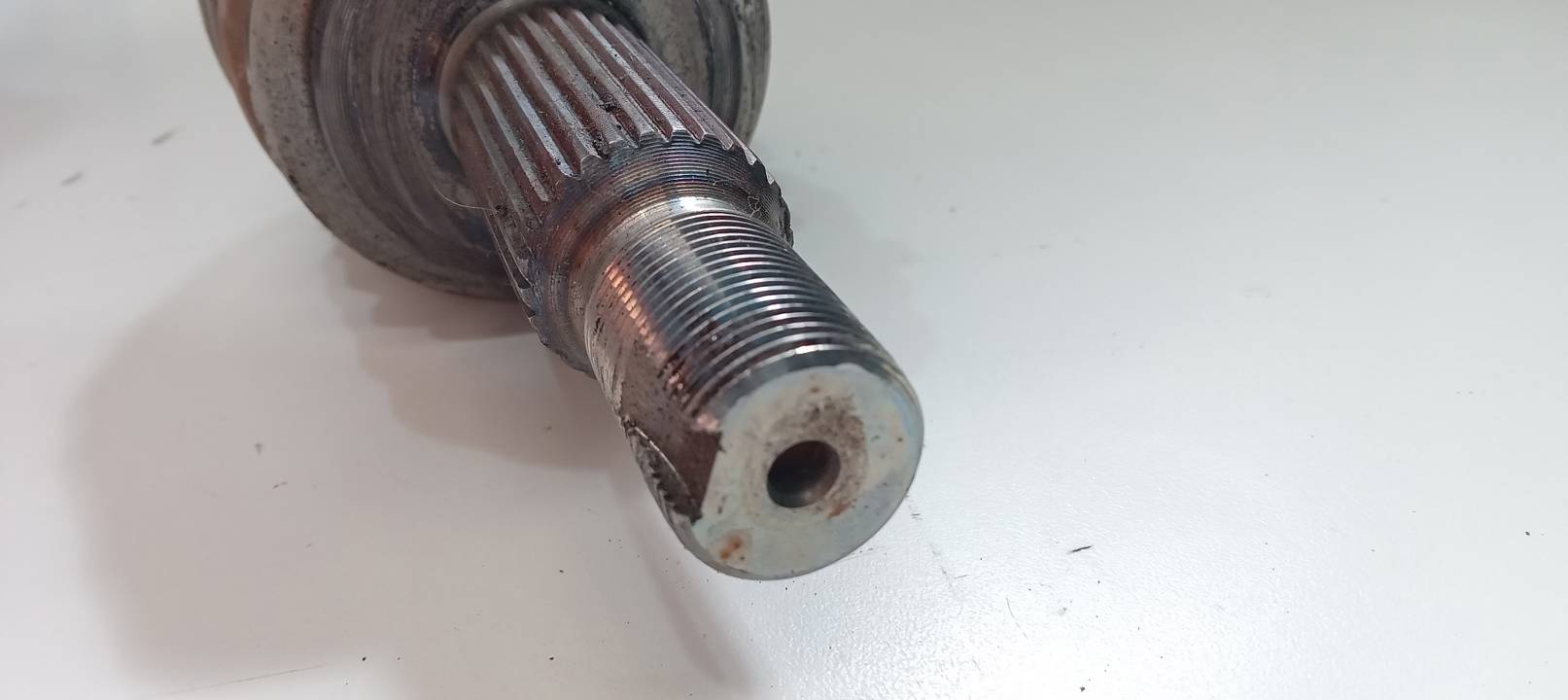 TRANSMISION DELANTERA IZQUIERDA