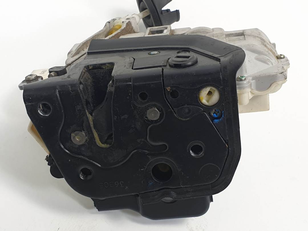 CERRADURA PUERTA TRASERA DERECHA - 8E0839016AA - AUDI - A4 AVANT (8E)