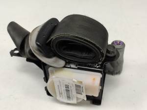CINTURON SEGURIDAD DELANTERO DERECHO 888804H110 HYUNDAI H1 Autodesguaces Alicante