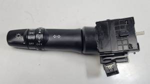 MANDO LUCES 17G688 OPEL ZAFIRA B Autodesguaces Alicante